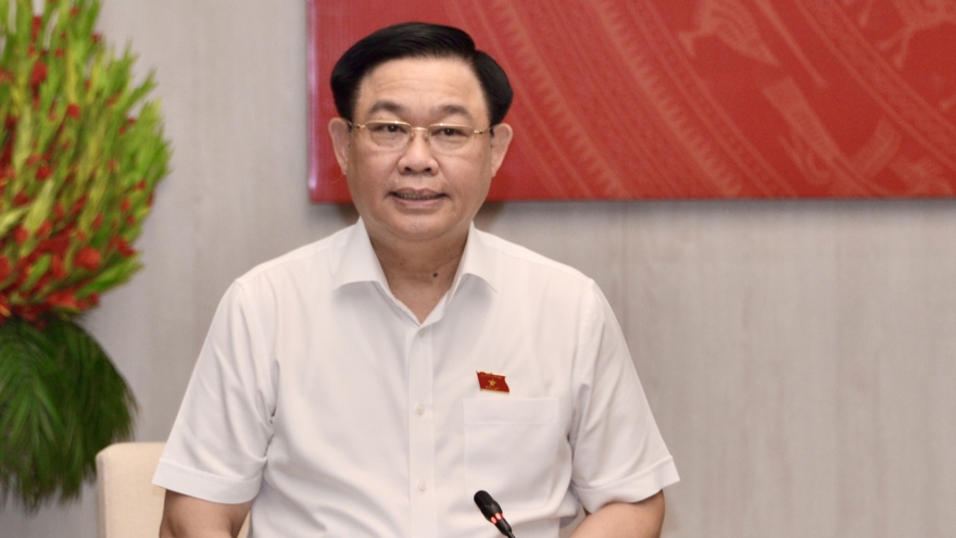 Chủ tịch Quốc hội Vương Đình Huệ làm việc với Ban Thường vụ Tỉnh ủy Phú Thọ